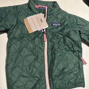 Patagonia baby nano puff jacket 3T brand new with tags!